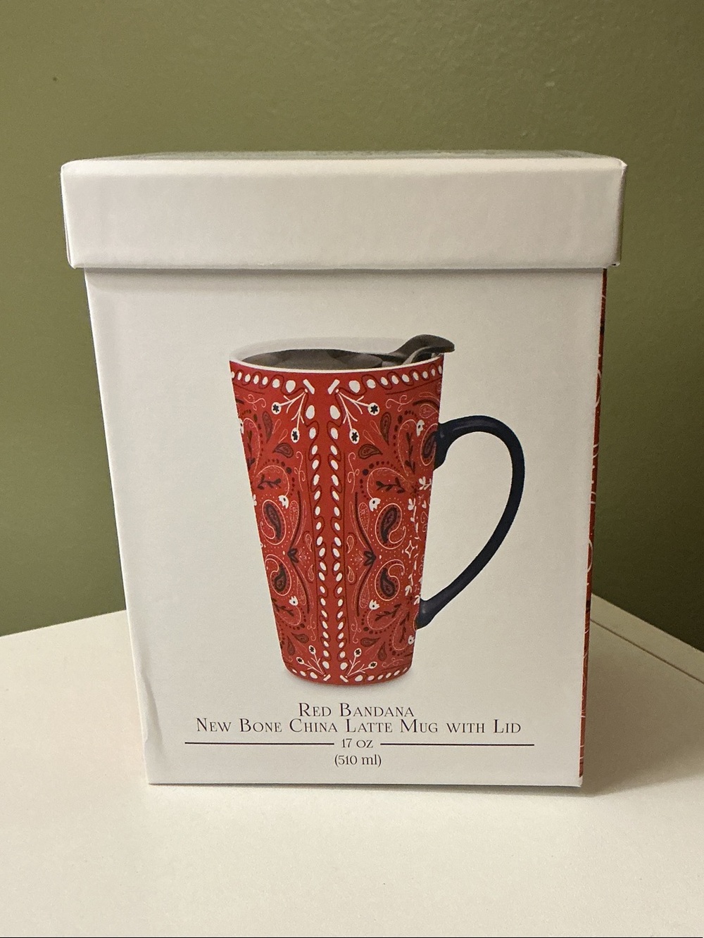 Modern. Southern. Home. Red Bandana New Bone China Latte Mug with Lid 17oz NEW